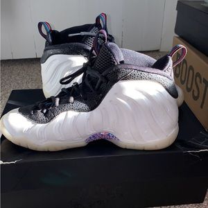 Calling all sneaker heads